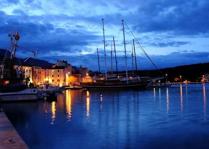 Ana 2 * מאקרסקה